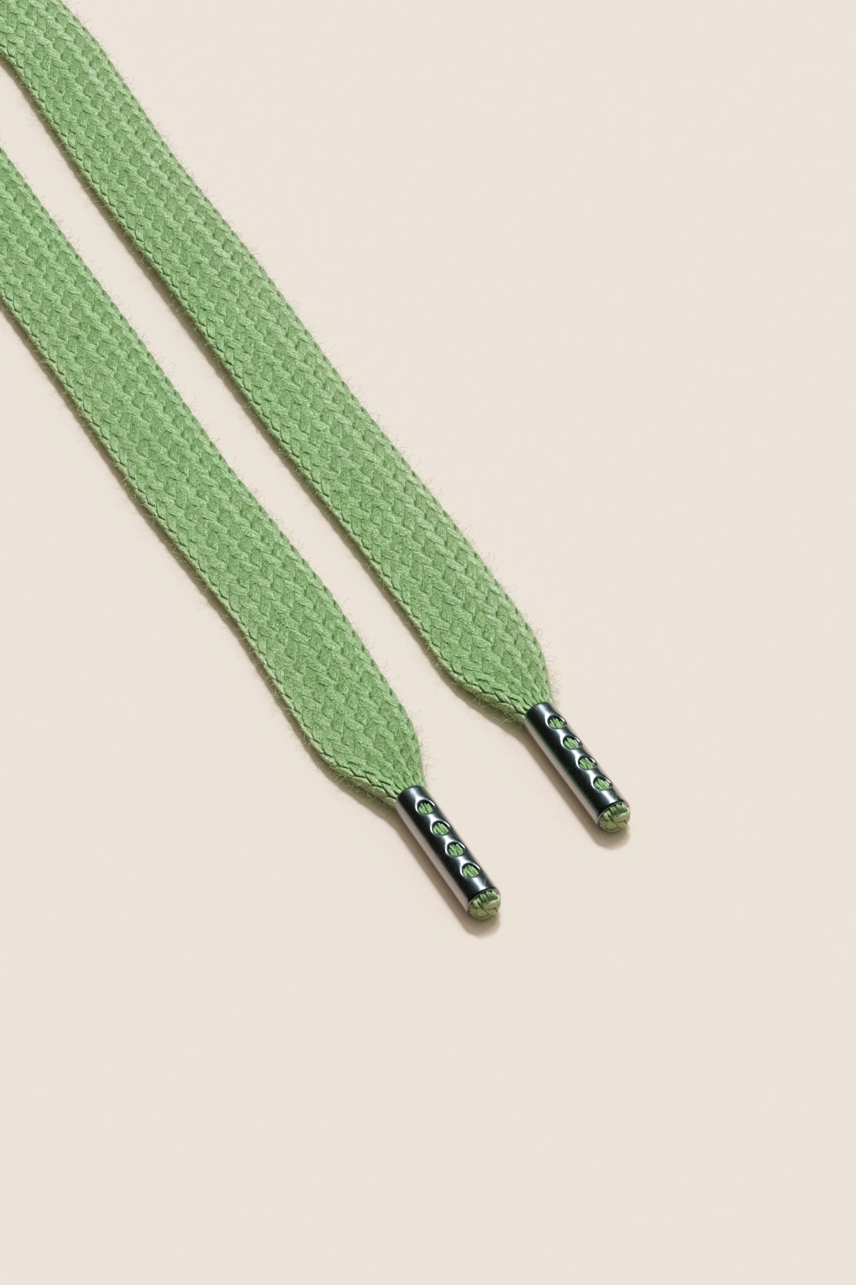 Senkels Grass Green Sneaker Shoelaces with Black Nickel Aglets