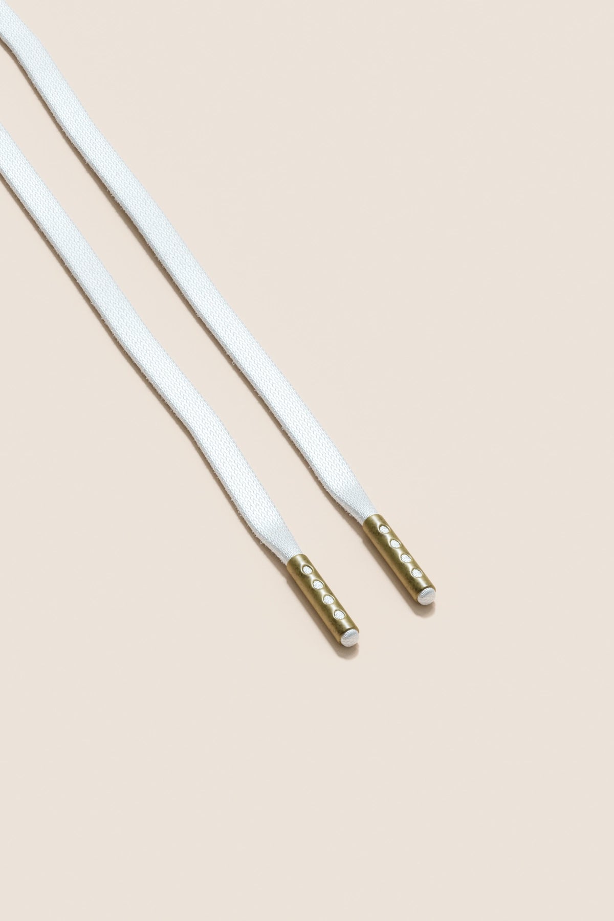Senkels White 3mm Flat Waxed Shoelaces with Brass Aglets