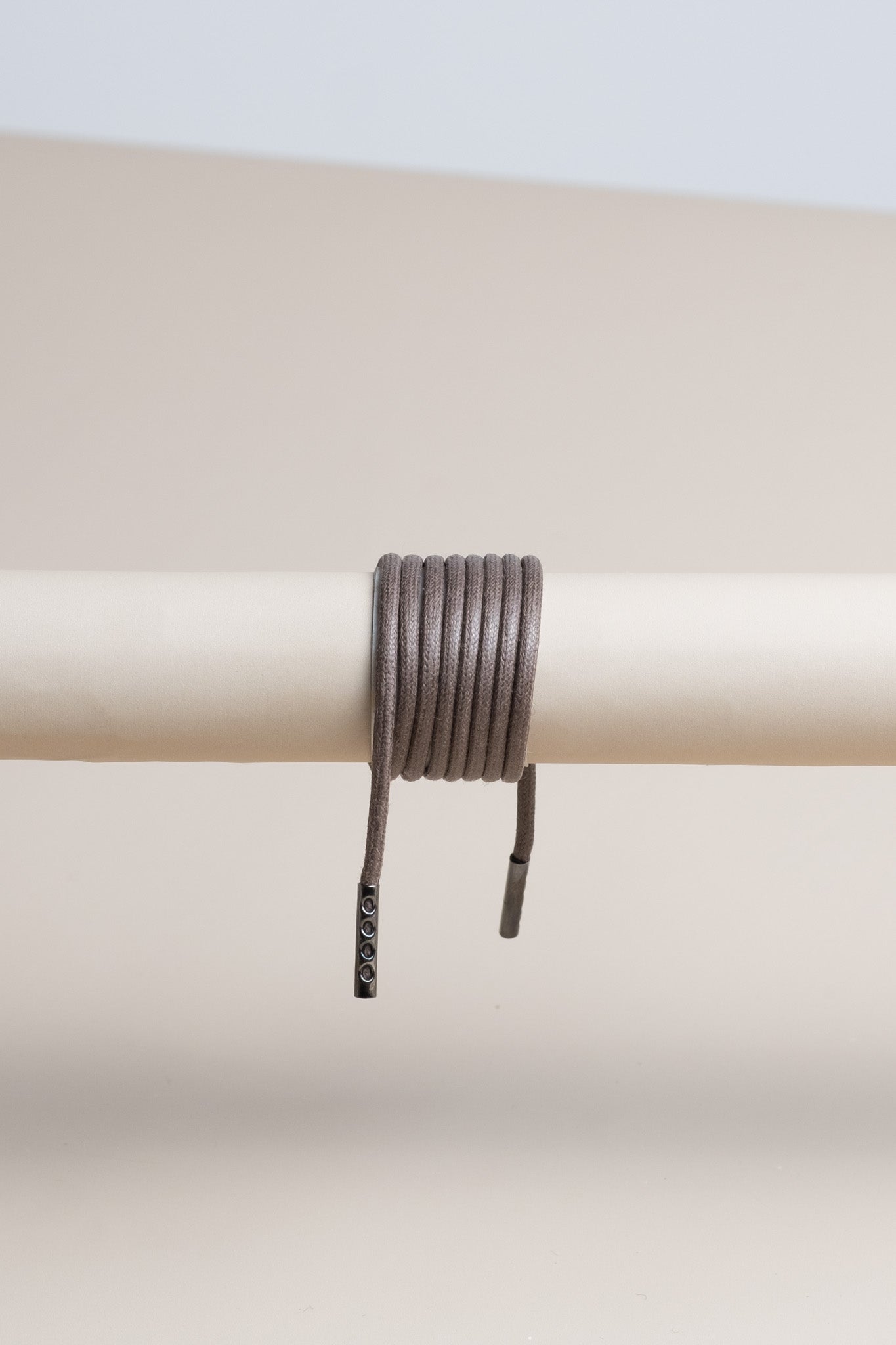 Mauve Grey - Round Waxed Shoelaces | Senkels